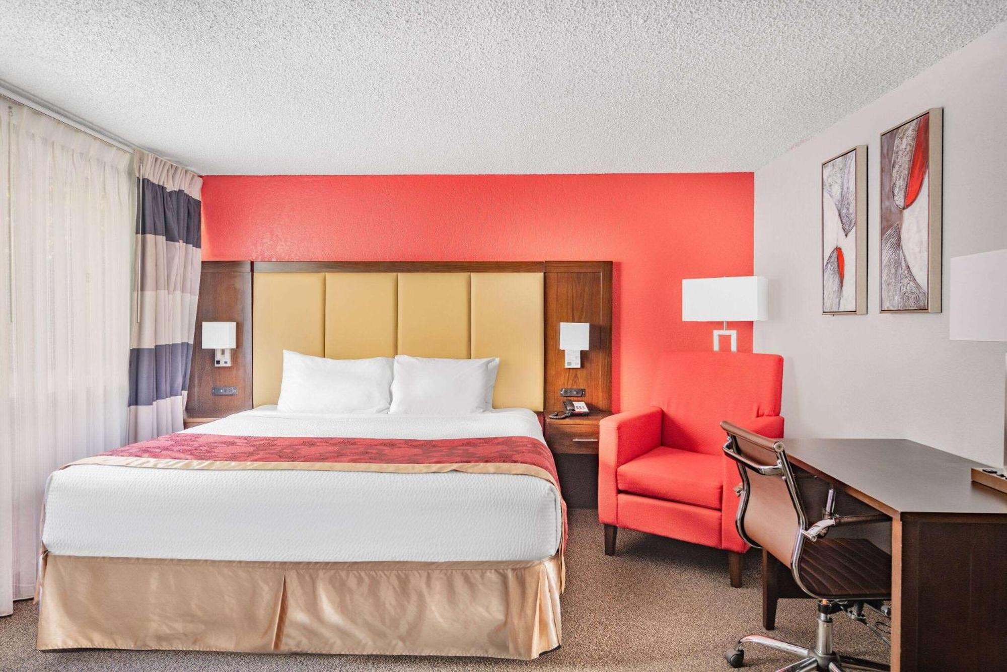 Ramada By Wyndham Keystone Near Mt Rushmore Esterno foto